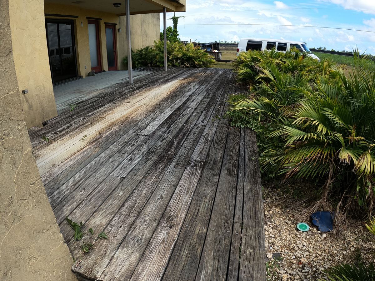 Complete Exterior Cleaning in Homestead, FL